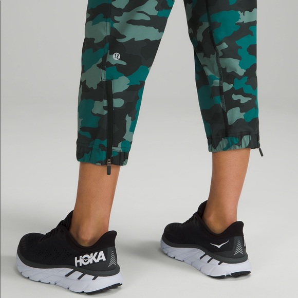 Lululemon Adapted State High-Rise Jogger Crop - Picture 4 of 4